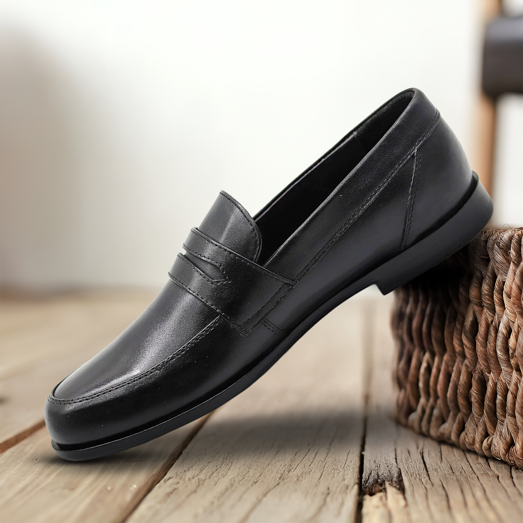 Mont Hawk Men’s Leather Slip-On Loafers